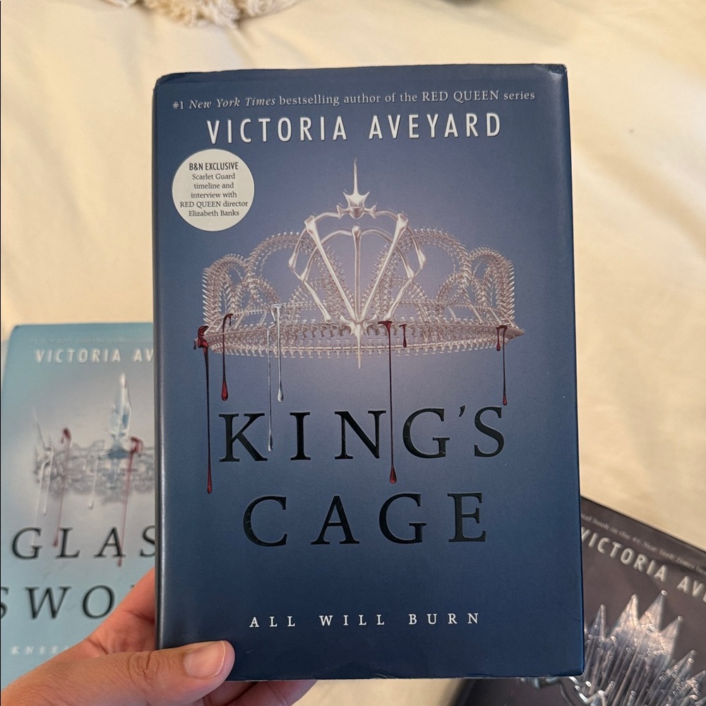 Red Queen Series by Victoria Aveyard Glass Sword King’s Cage War Storm - Picture 4 of 9